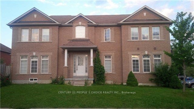 25 Traymore Street, Brampton, ON, L7A 2G4