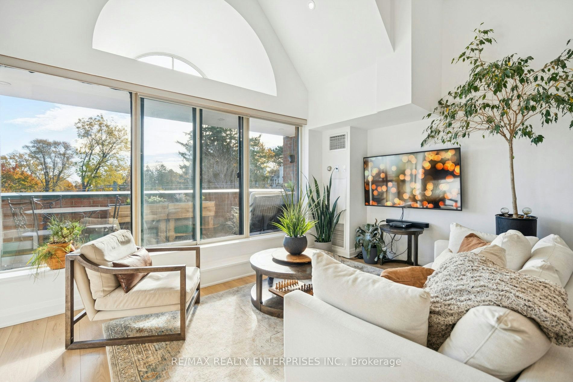 PH08-185 Robinson Street, Oakville, ON, L6J 7P6