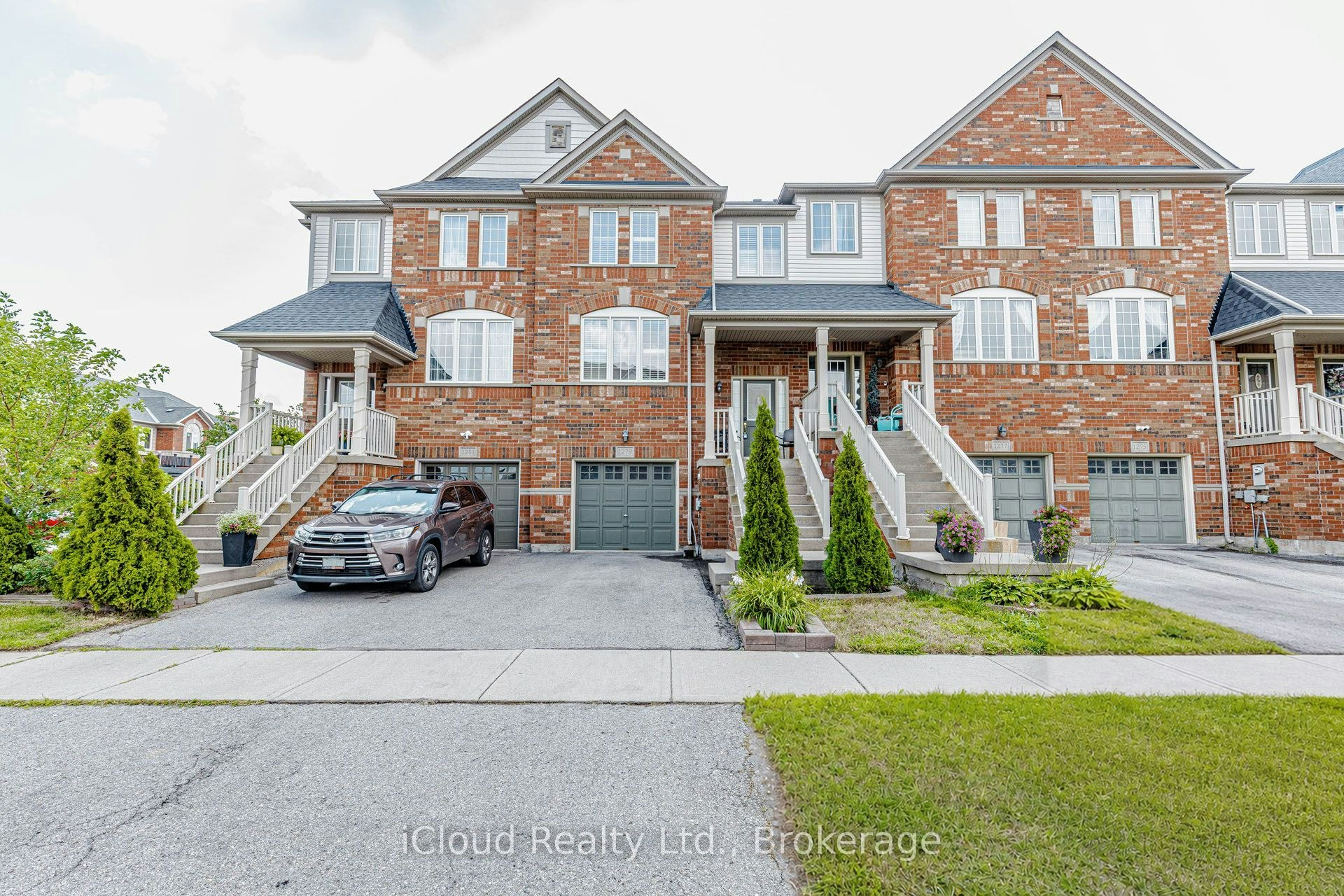 1279 Lamont Crescent, Milton, ON, L9T 6W4