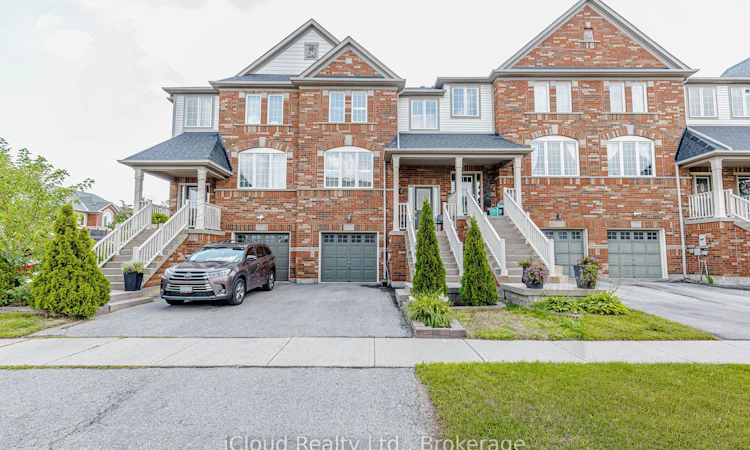 1279 Lamont Crescent