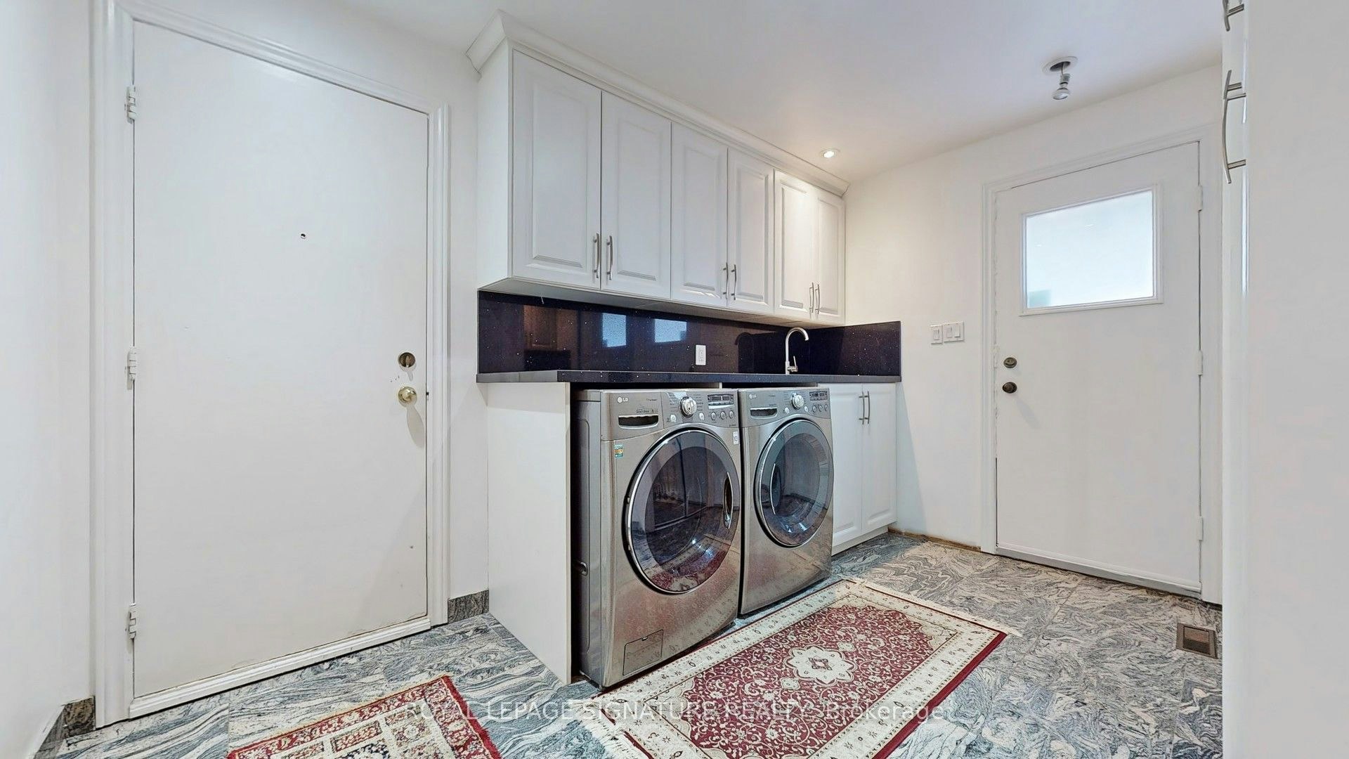 1534 Carrington Road, Mississauga, ON, L5M 2K1 - 6