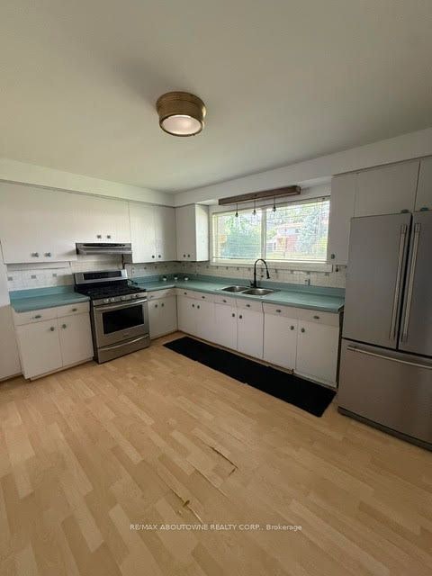 283 Kenwood Avenue, Burlington, ON, L7L 4L9 - 10