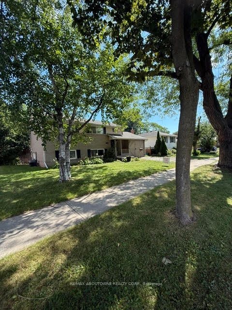 283 Kenwood Avenue, Burlington, ON, L7L 4L9