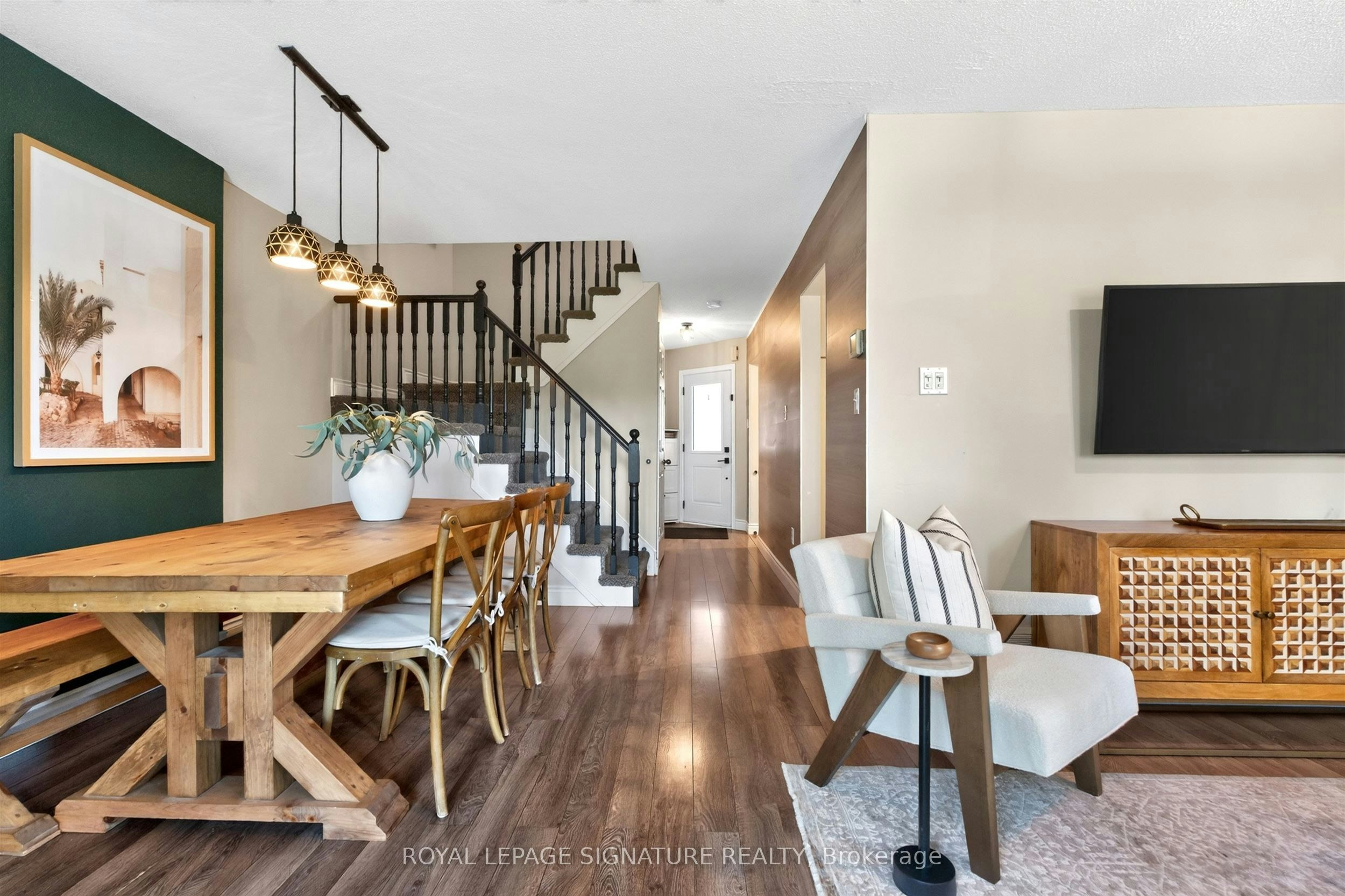 1373 Treeland Street, Burlington, ON, L7R 4P4