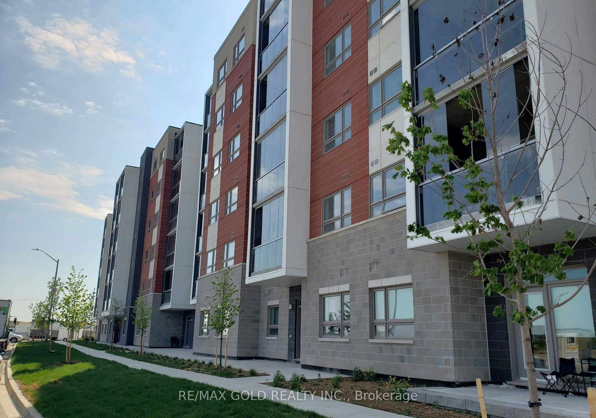 414-200 Lagerfeld Drive E, Brampton, ON, L7A 5G5 - 3