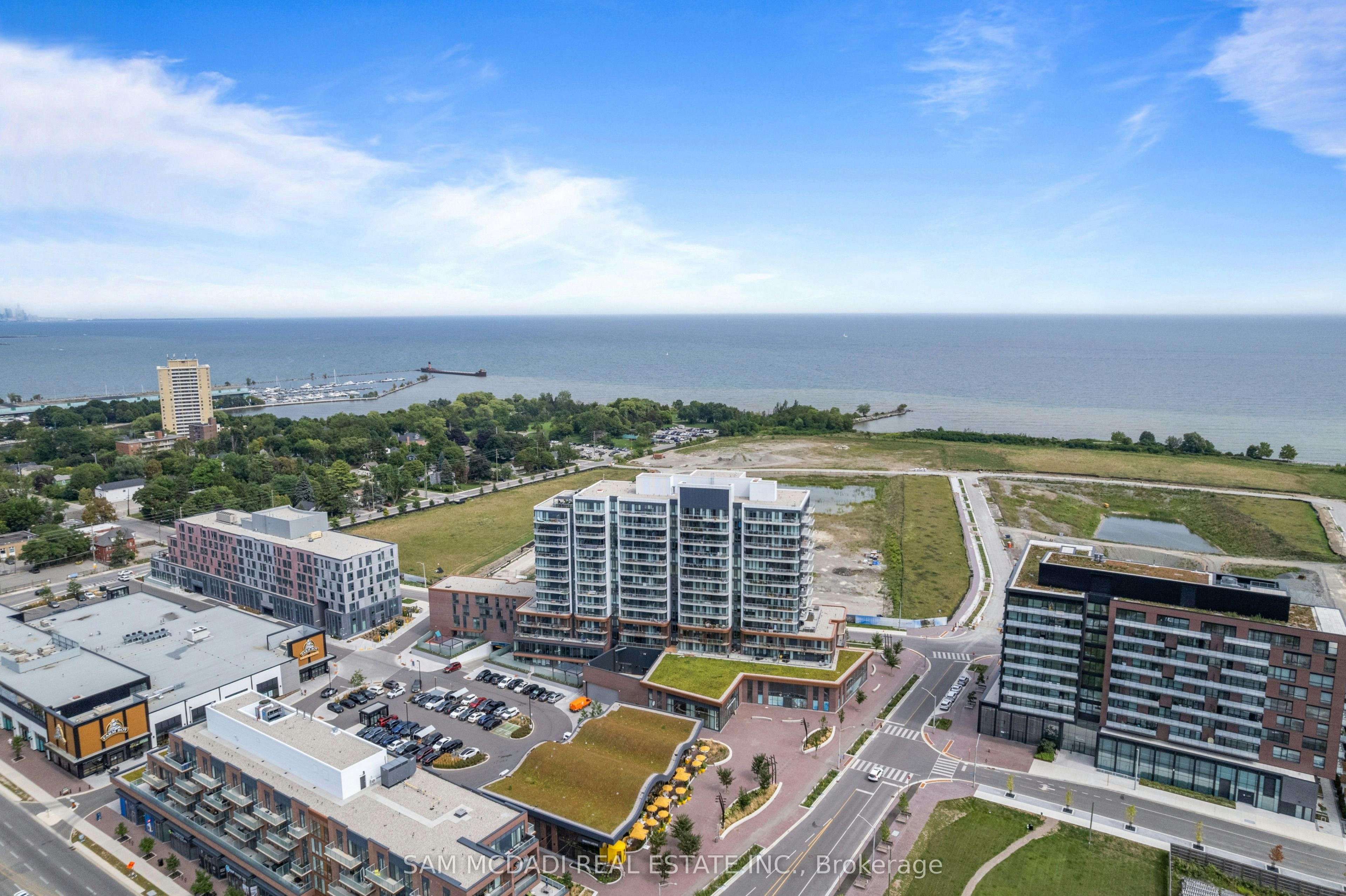 304-220 Missinnihe Way, Mississauga, ON, L5H 0A9