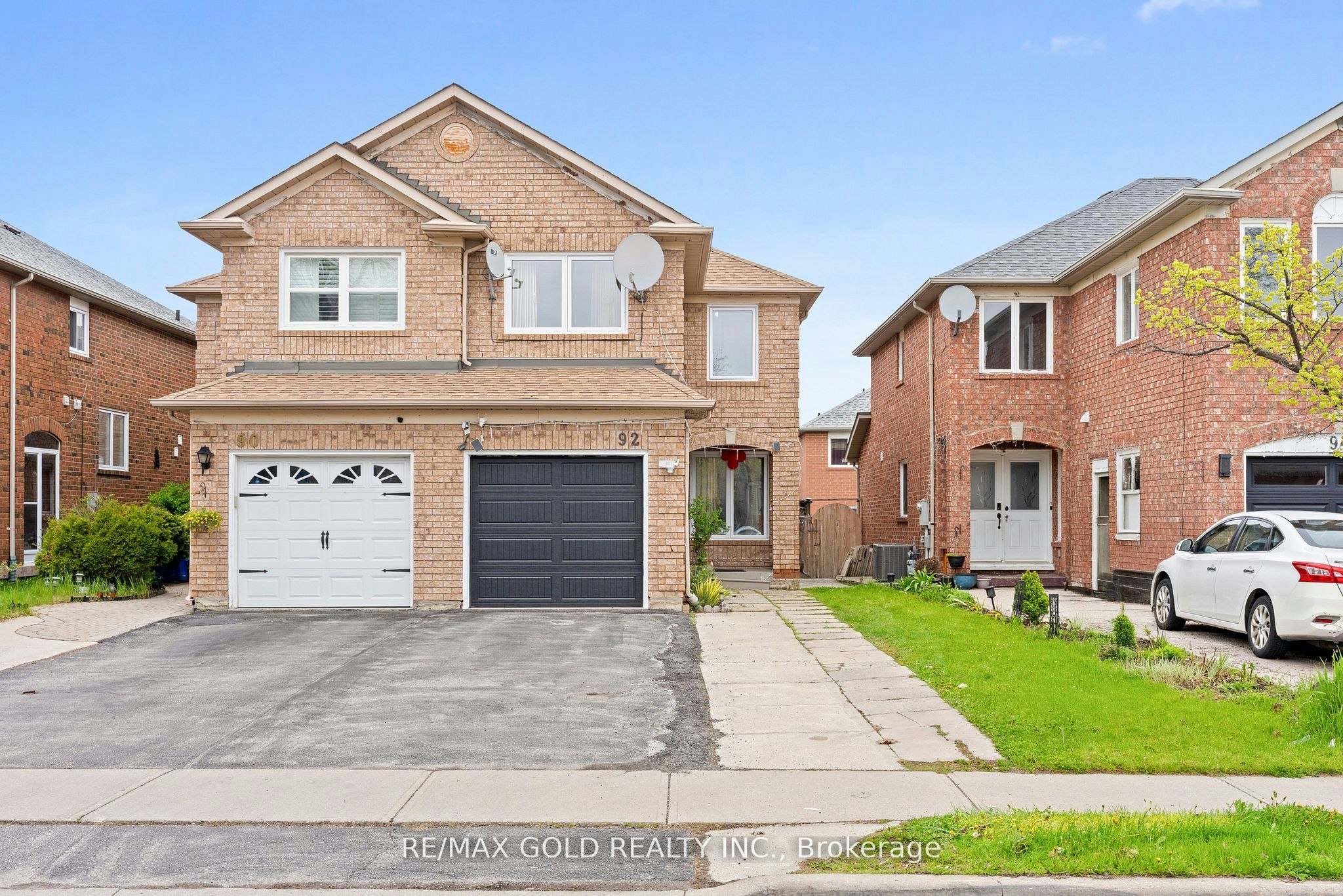 92 Dandelion Road, Brampton, ON, L6R 1Y1