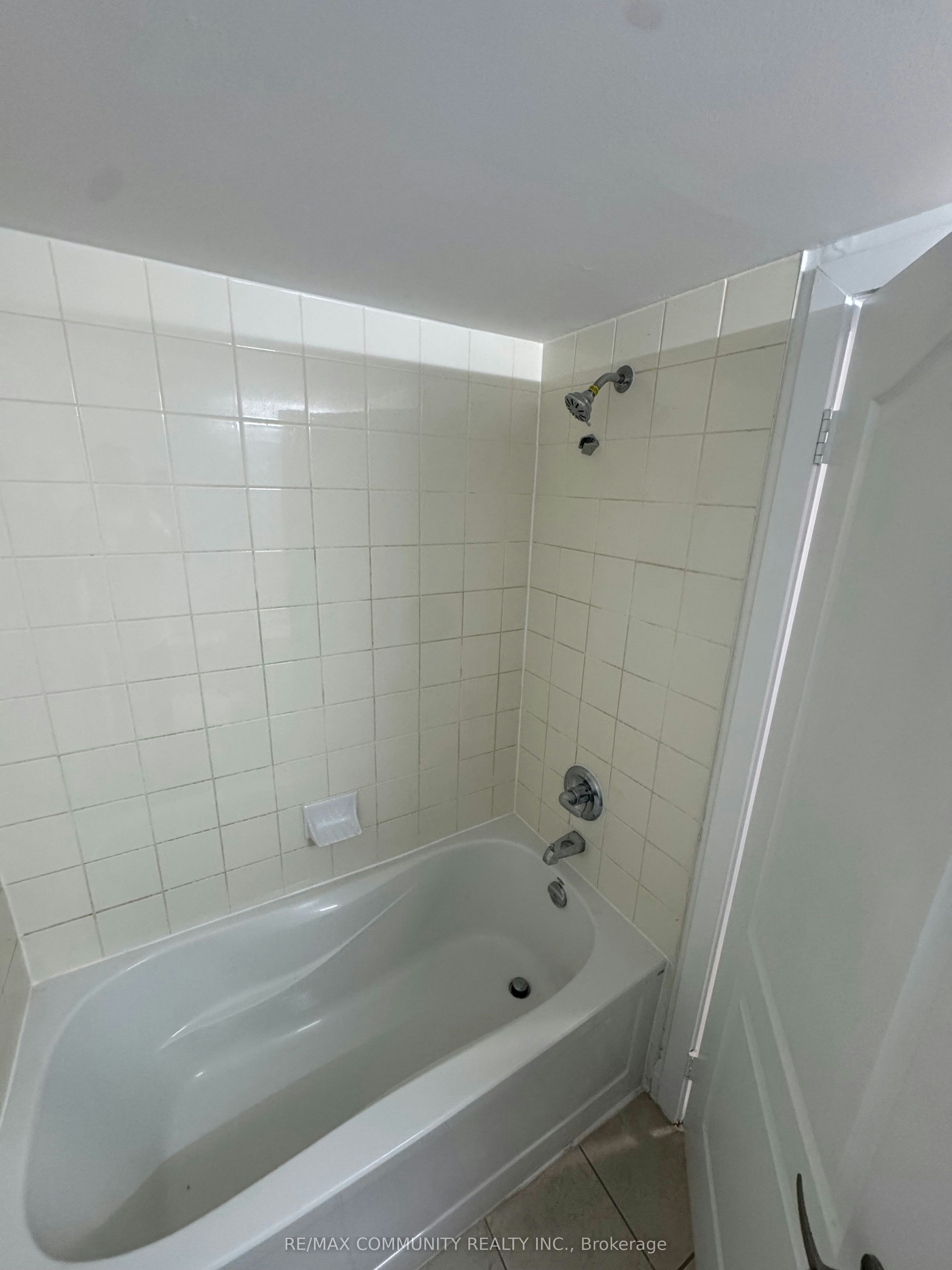 2104-6 Dayspring Circle, Brampton, ON, L6P 2Z6 - 8