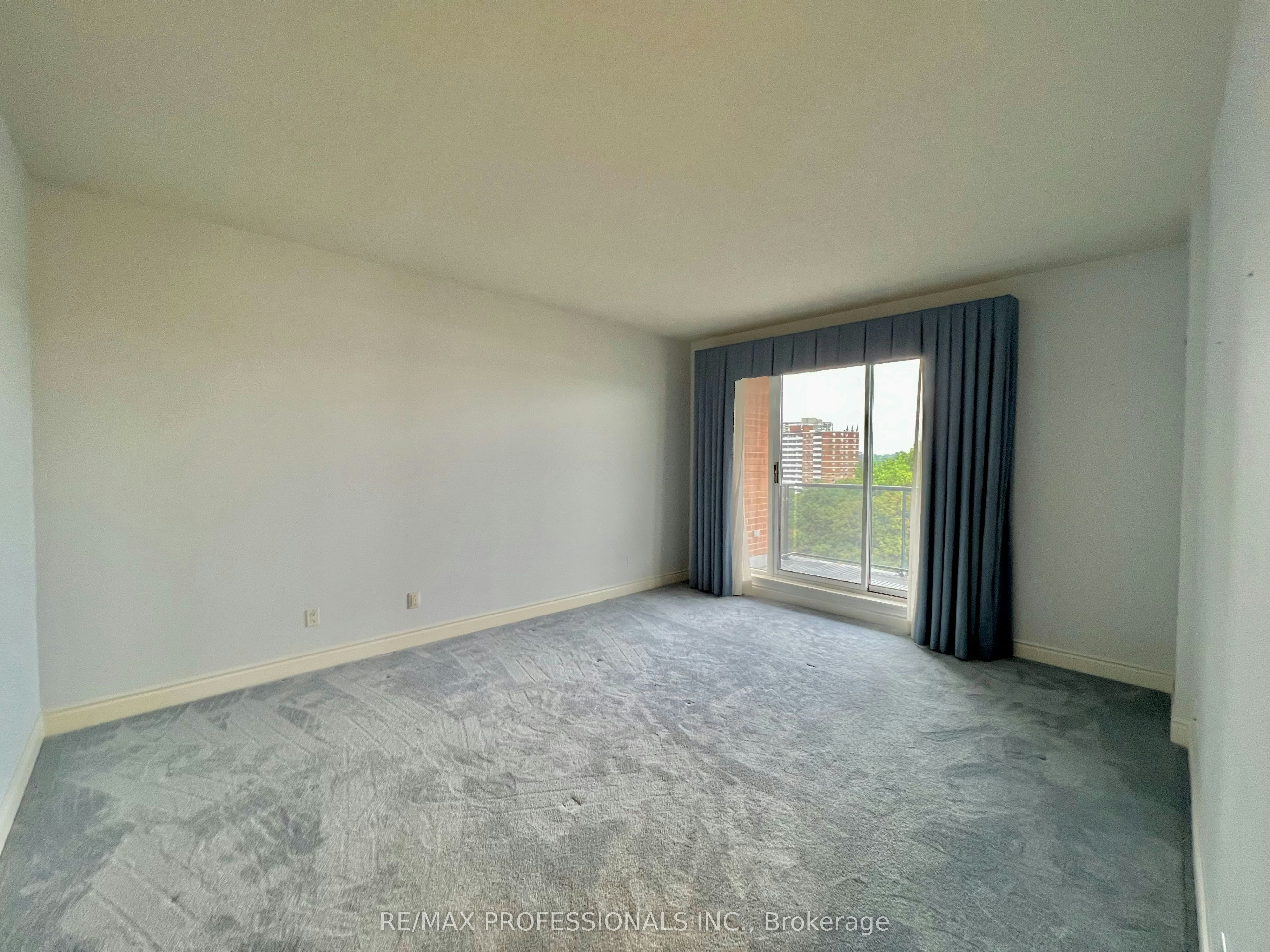 907-2 Aberfoyle Crescent, Toronto, ON, M8X 2Z8 - 12