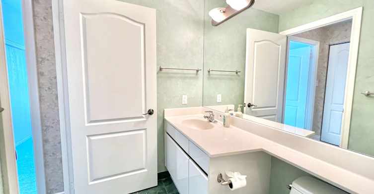 907-2 Aberfoyle Crescent, Toronto, ON, M8X 2Z8 - 18