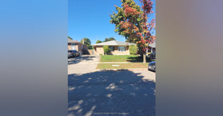 2415 Padstow Crescent, Mississauga, ON, L5J 2G2