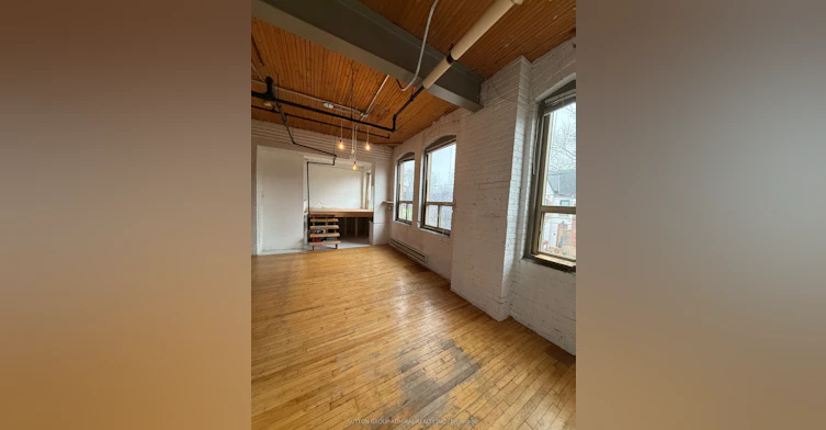 201-34 Noble Street, Toronto, ON, M6K 2C9 - 5