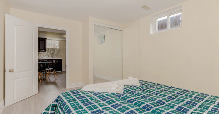 215 Jeffcoat Drive, Toronto, ON, M9W 3E2 - 27