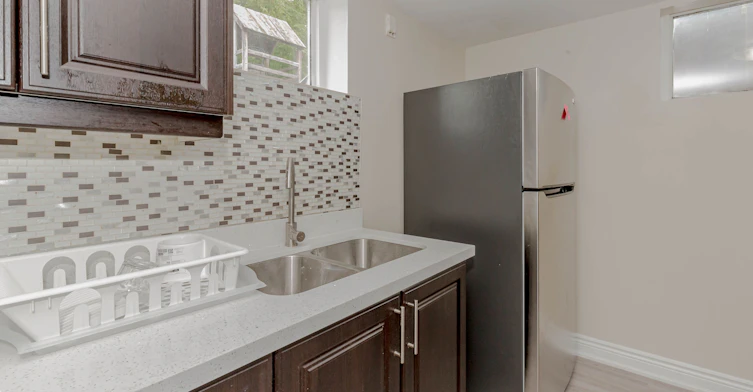 215 Jeffcoat Drive, Toronto, ON, M9W 3E2 - 24