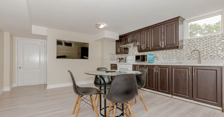 215 Jeffcoat Drive, Toronto, ON, M9W 3E2 - 17
