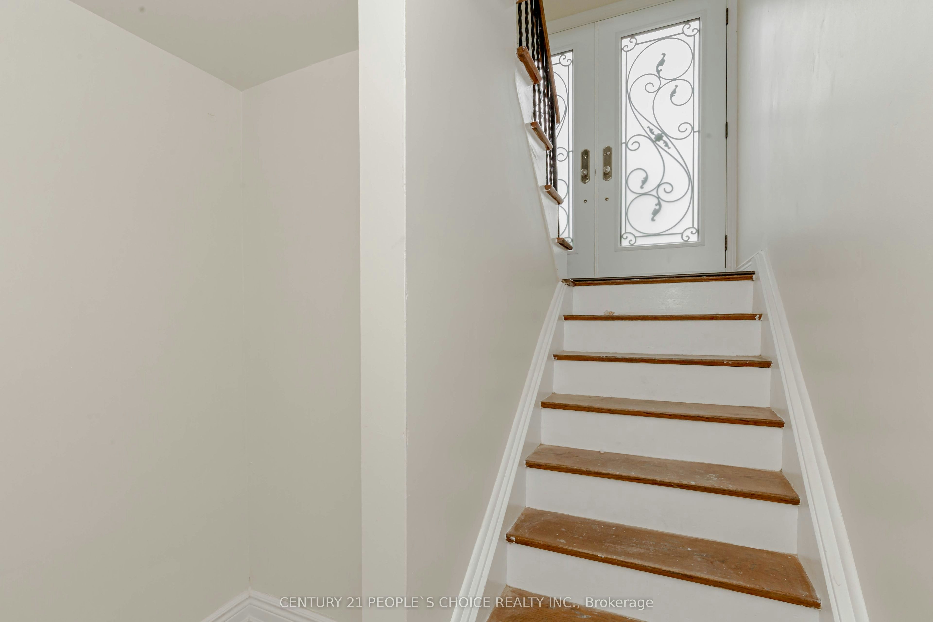 215 Jeffcoat Drive, Toronto, ON, M9W 3E2 - 9