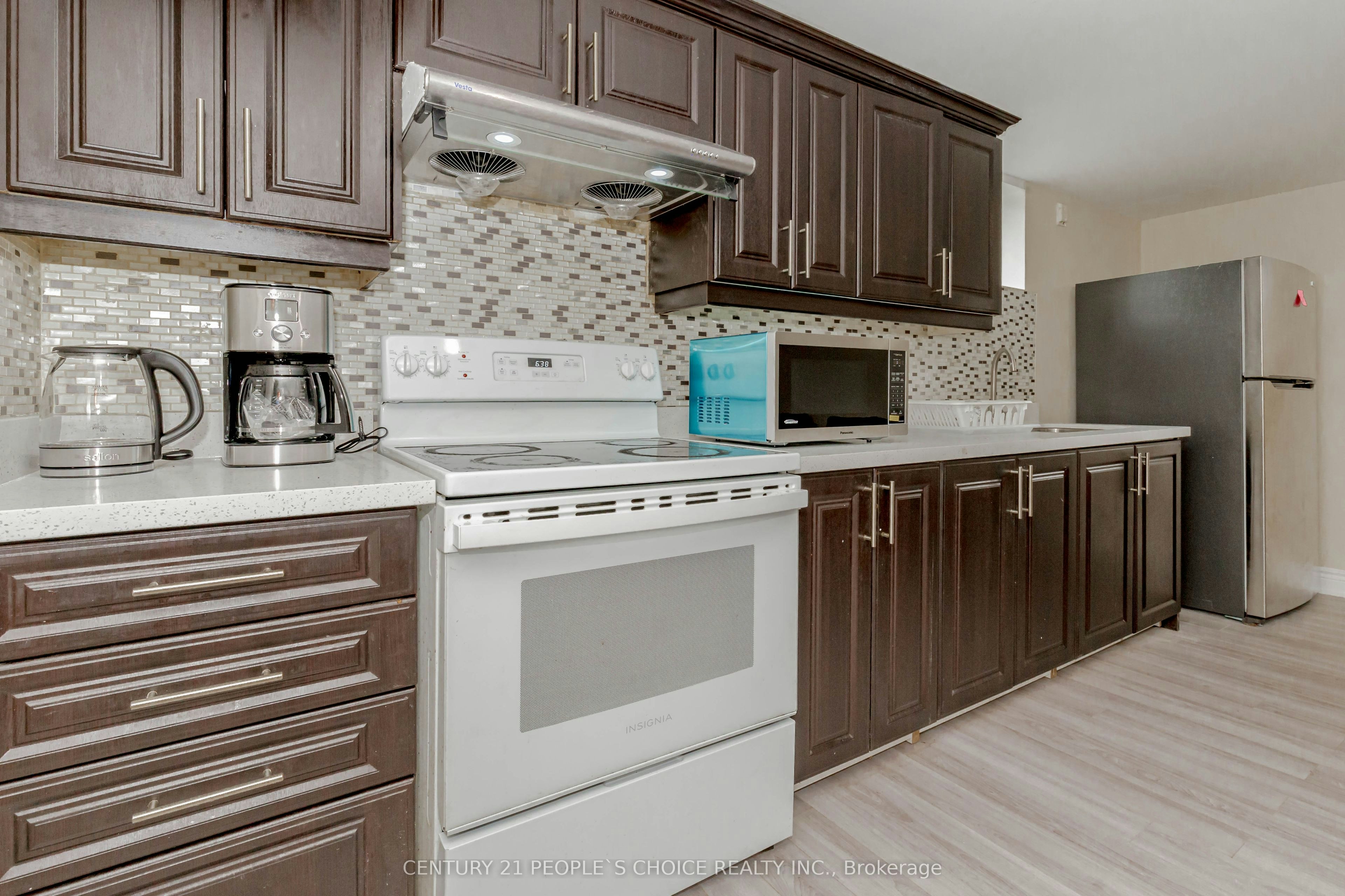 215 Jeffcoat Drive, Toronto, ON, M9W 3E2 - 20