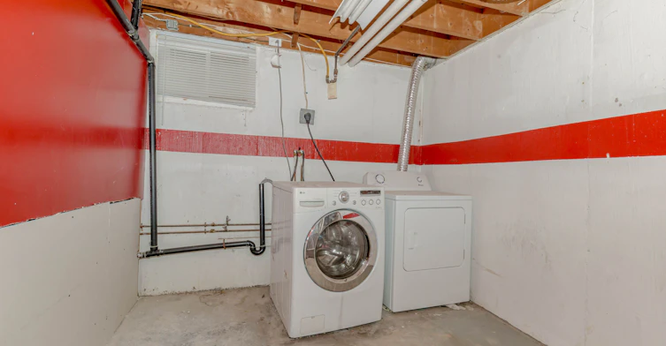 215 Jeffcoat Drive, Toronto, ON, M9W 3E2 - 35