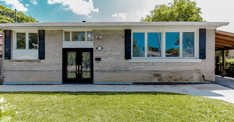215 Jeffcoat Drive, Toronto, ON, M9W 3E2 - 4