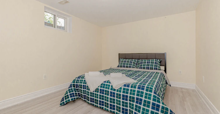 215 Jeffcoat Drive, Toronto, ON, M9W 3E2 - 26