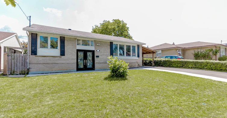 215 Jeffcoat Drive, Toronto, ON, M9W 3E2 - 3