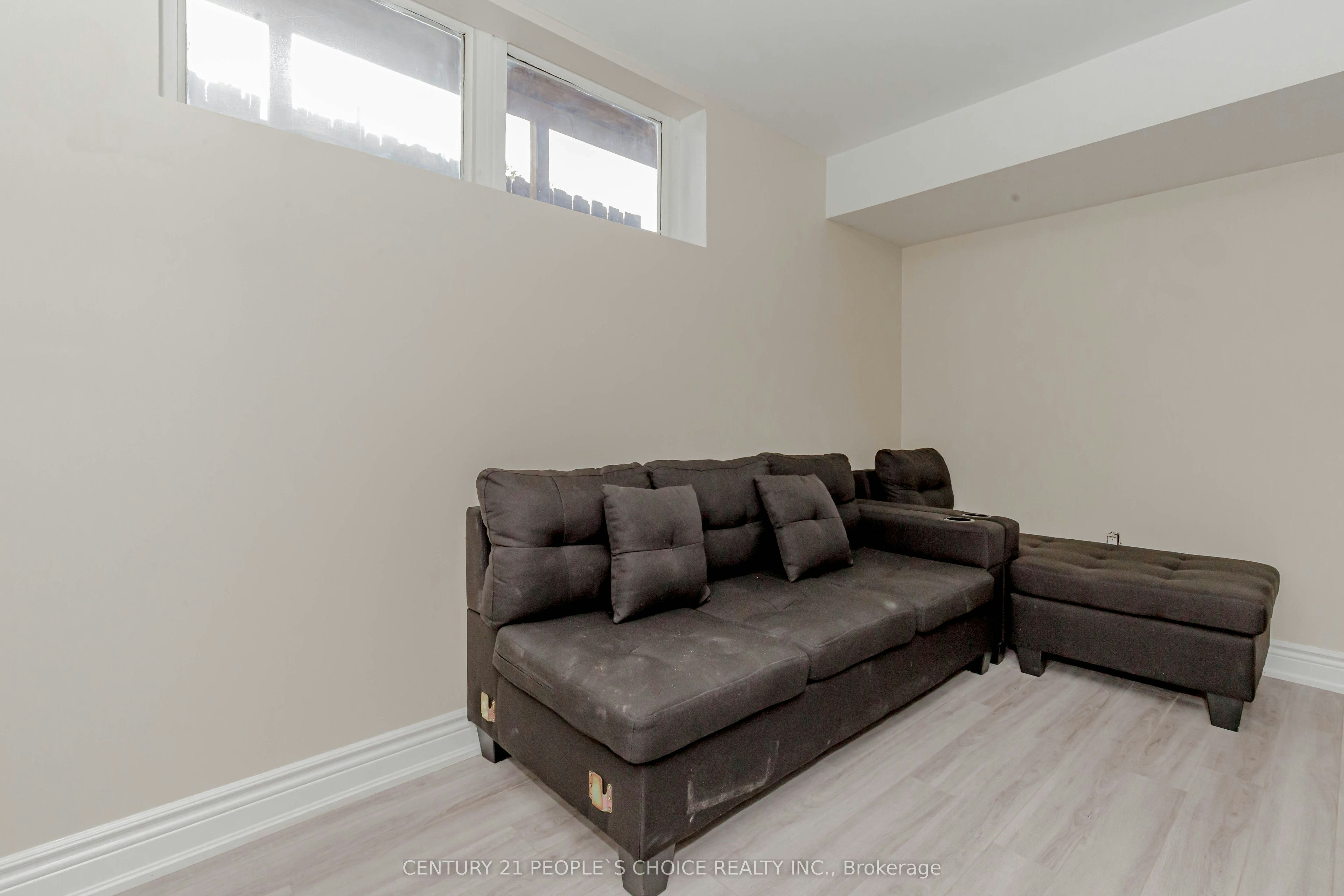 215 Jeffcoat Drive, Toronto, ON, M9W 3E2 - 18
