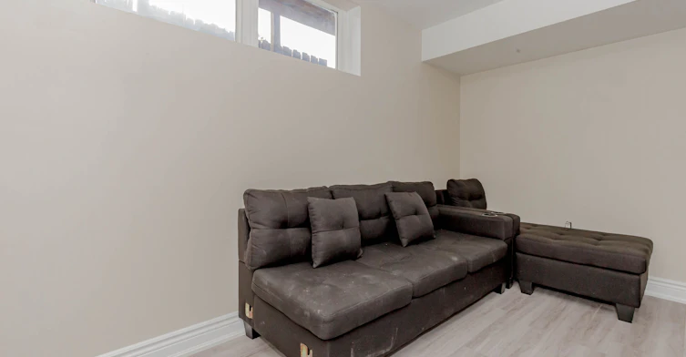 215 Jeffcoat Drive, Toronto, ON, M9W 3E2 - 18