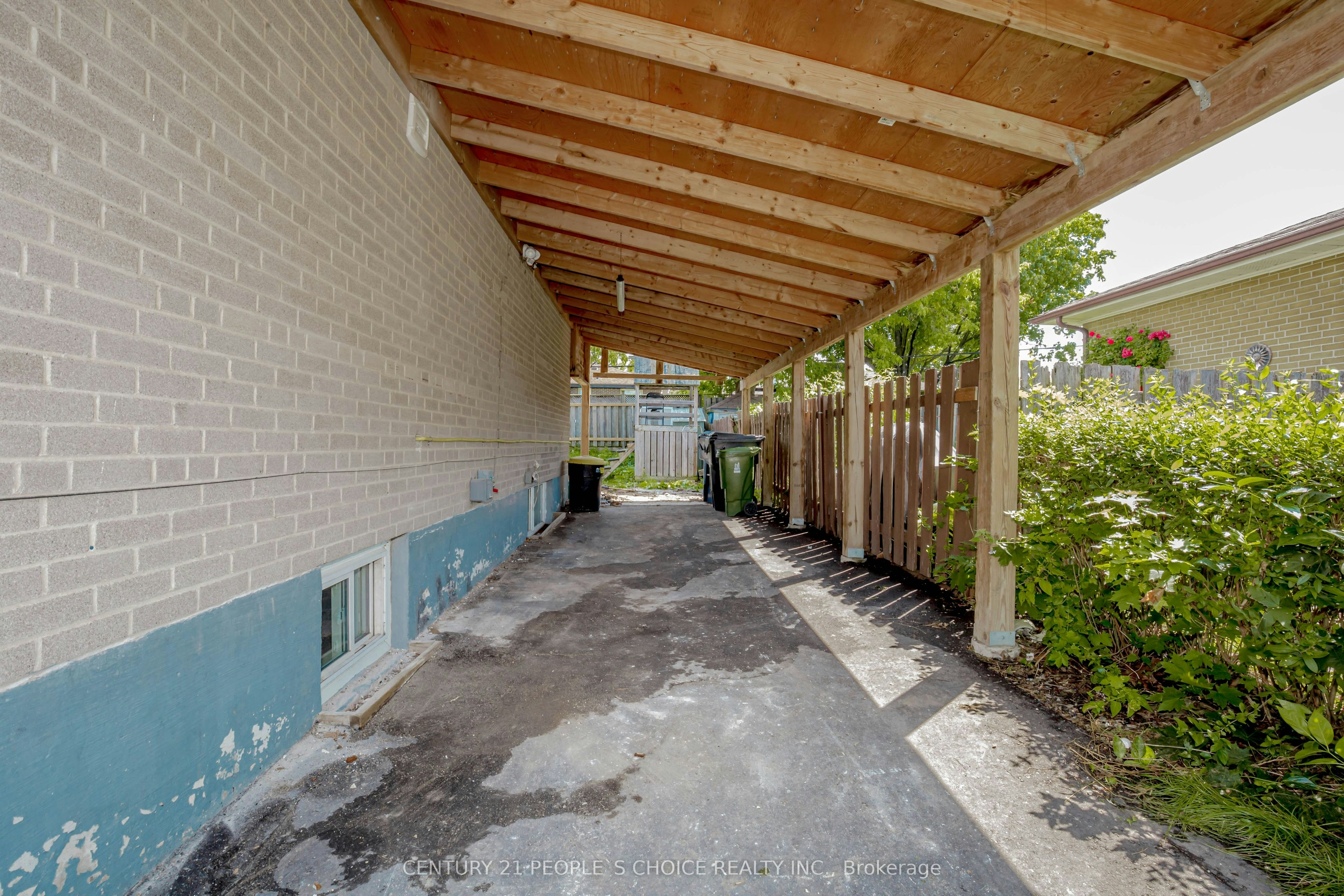 215 Jeffcoat Drive, Toronto, ON, M9W 3E2 - 6