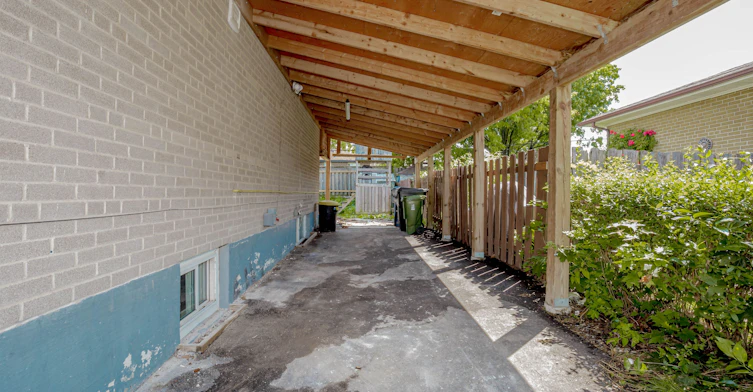 215 Jeffcoat Drive, Toronto, ON, M9W 3E2 - 6