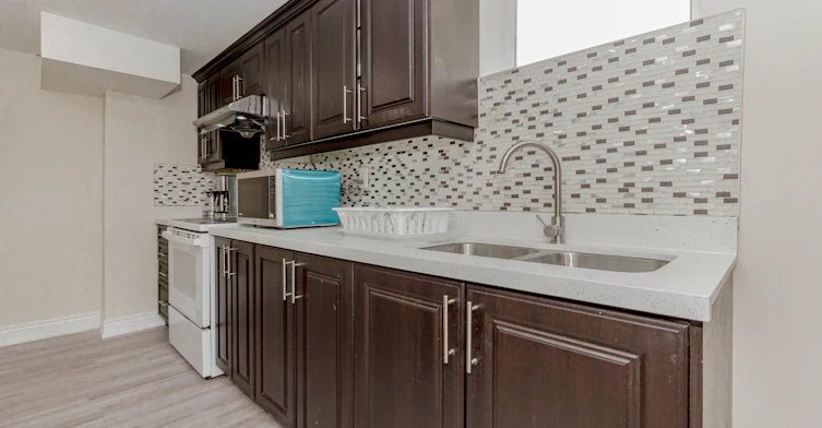 215 Jeffcoat Drive, Toronto, ON, M9W 3E2 - 21