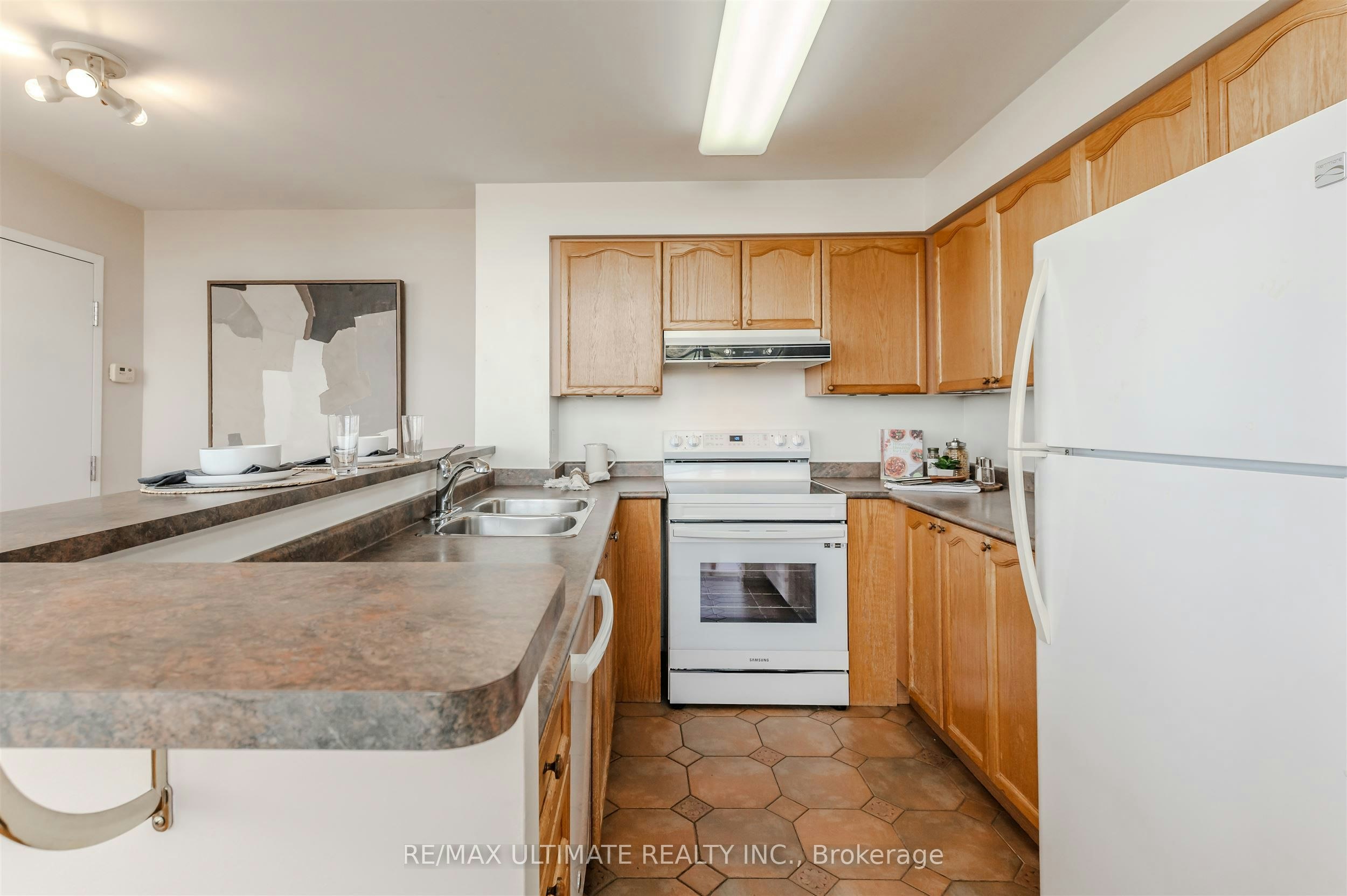 301-300 Manitoba Street, Toronto, ON, M8Y 4G6 - 26