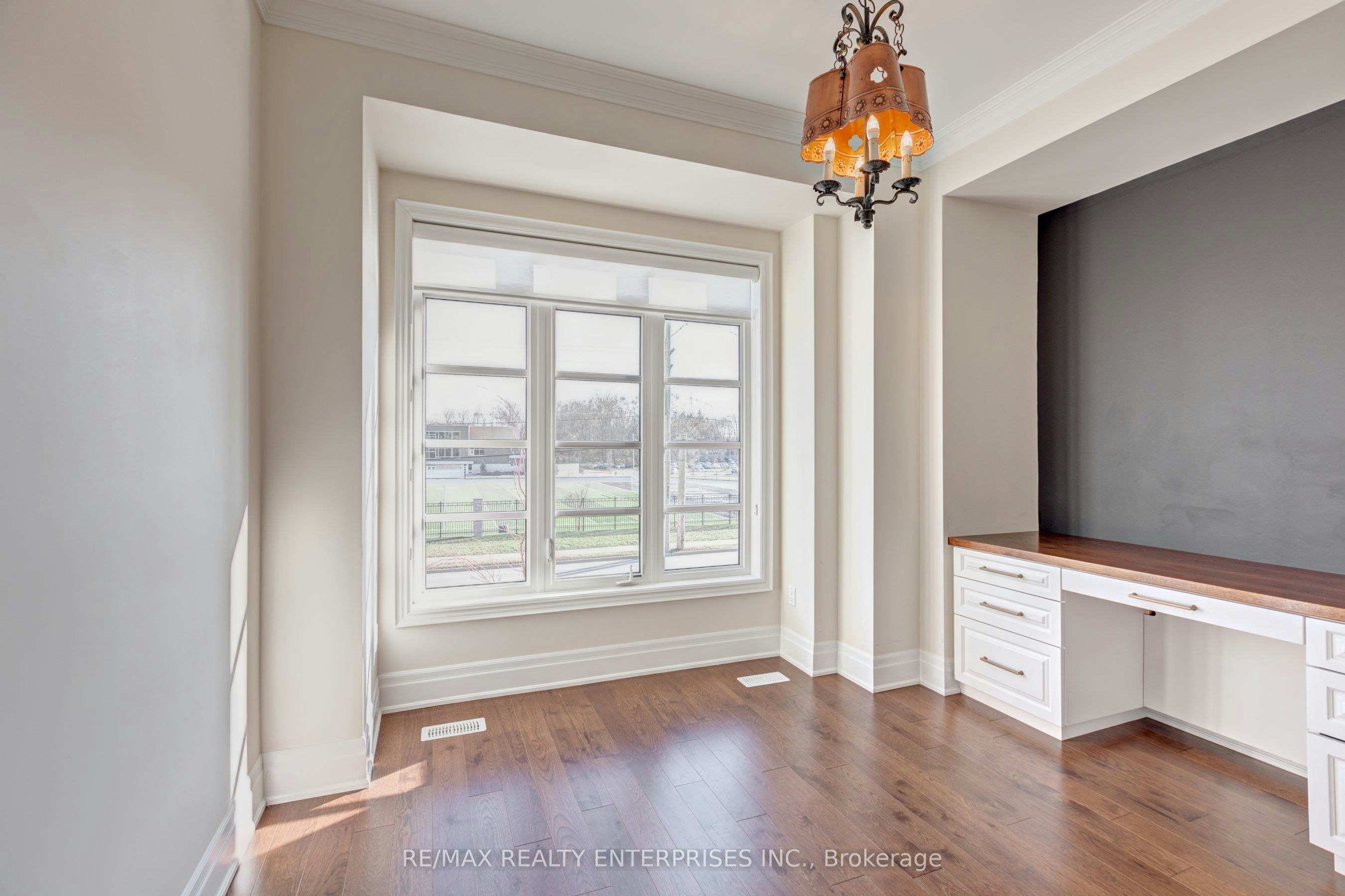 287 Rebecca Street, Oakville, ON, L6K 0G9 - 10