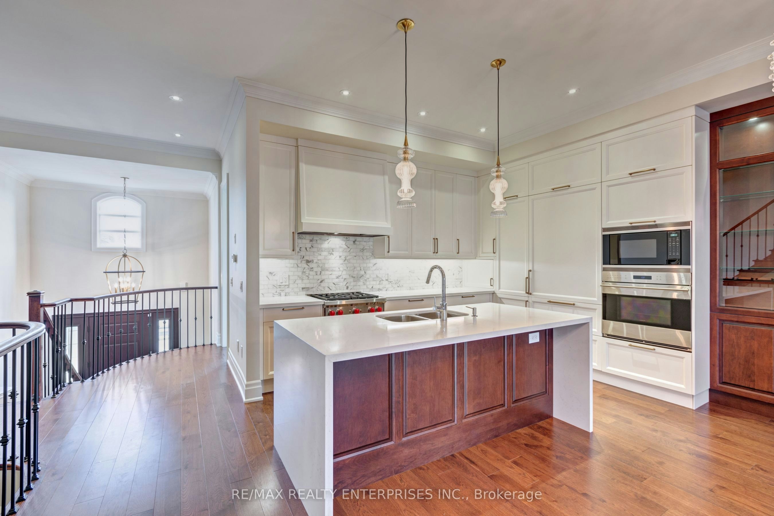 287 Rebecca Street, Oakville, ON, L6K 0G9 - 5