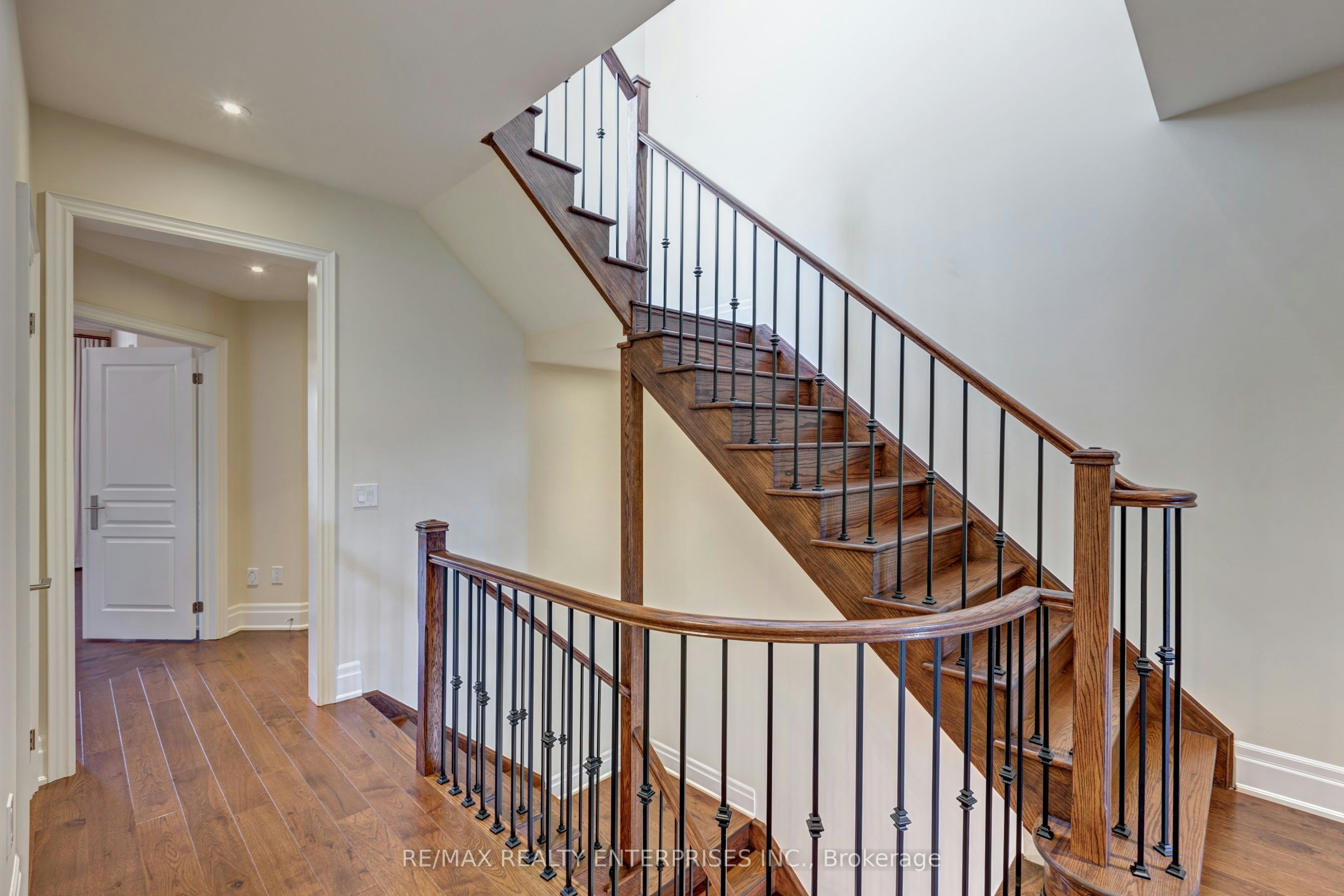 287 Rebecca Street, Oakville, ON, L6K 0G9 - 11