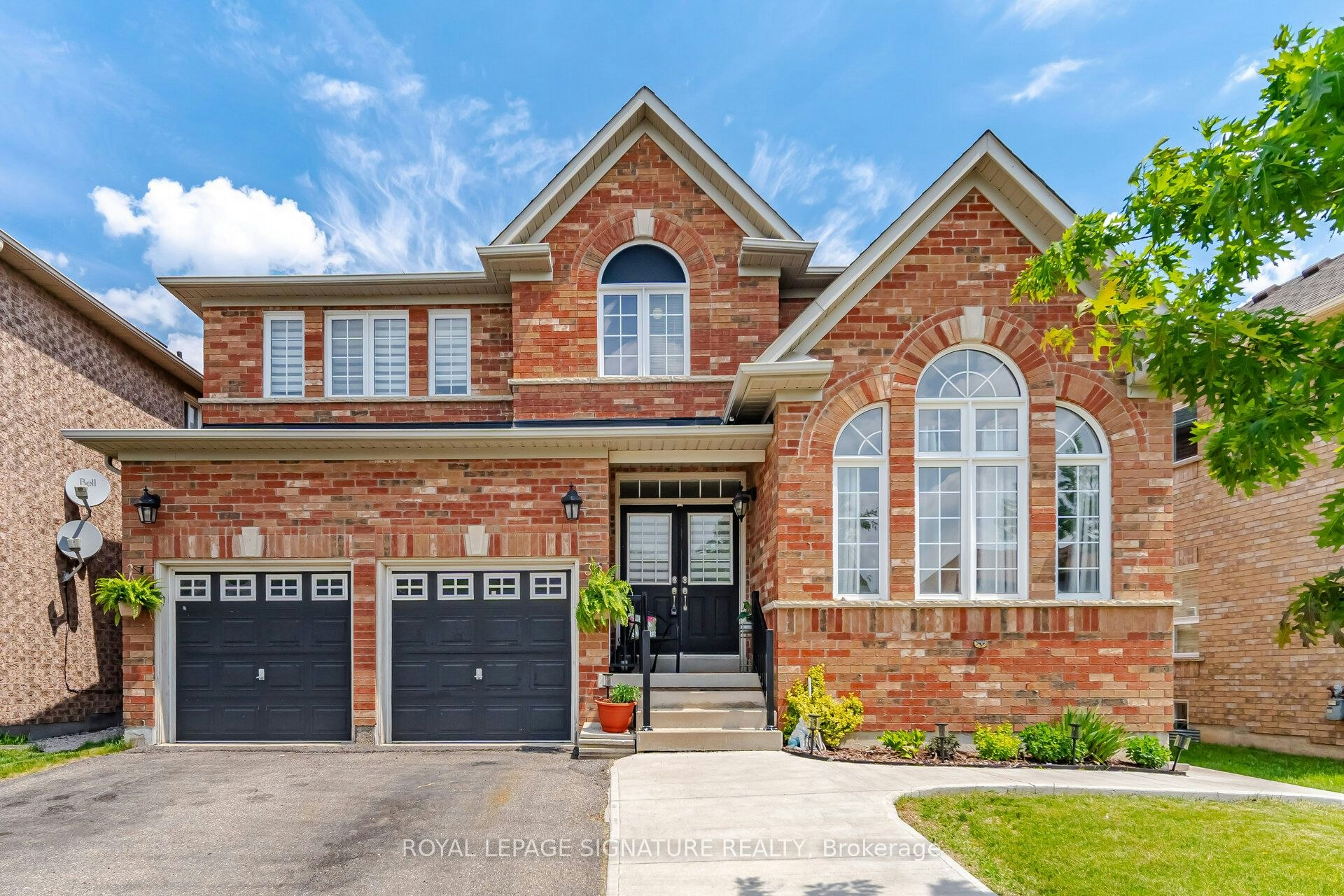 34 Nina Place N, Brampton, ON, L7A 2E1