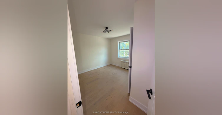 201-3384 Lake Shore Boulevard W, Toronto, ON, M8W 1M9 - 2