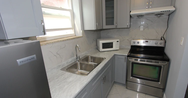 1-31 Fifteenth Street, Toronto, ON, M8V 3J3 - 2