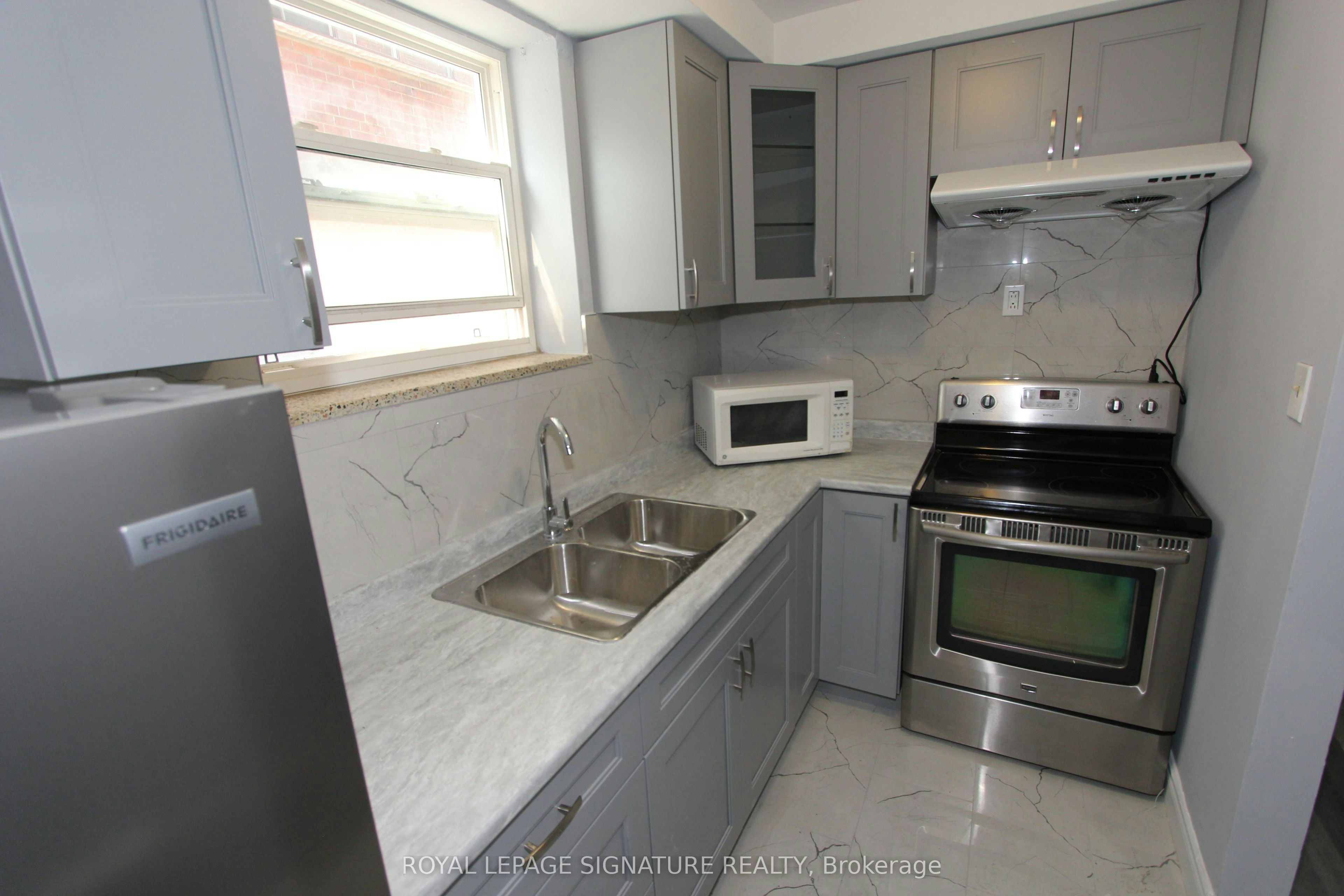 2-31 Fifteenth Street, Toronto, ON, M8V 3J3 - 2