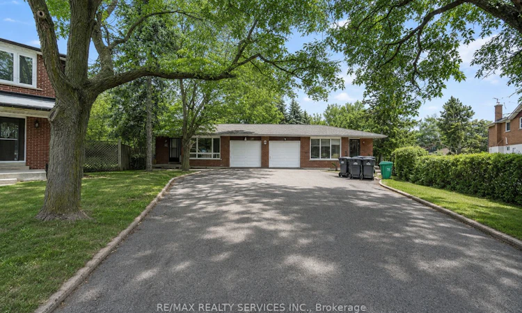 70 Montjoy Crescent