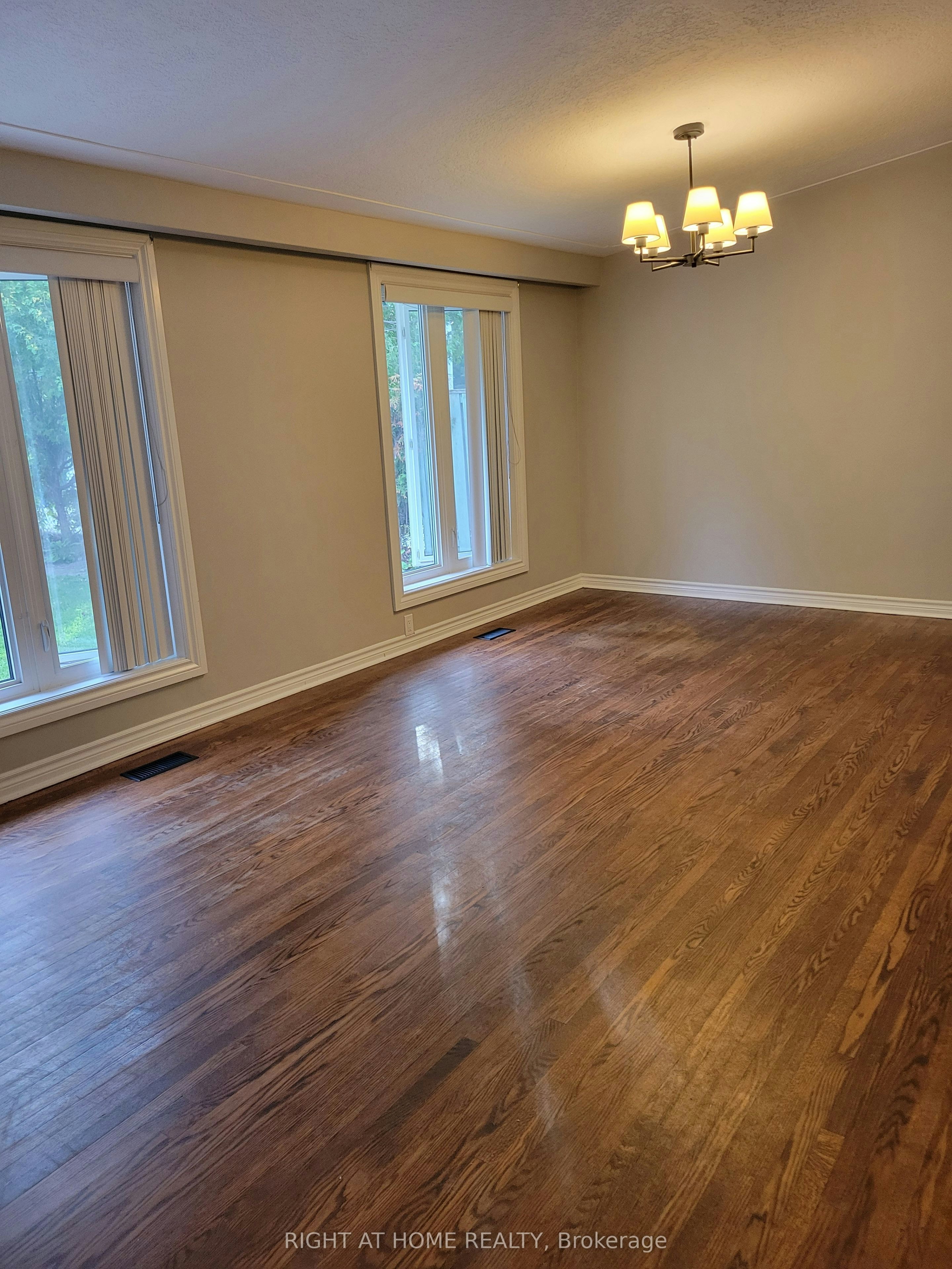 2575 Argyle Road, Mississauga, ON, L5B 1V4 - 6