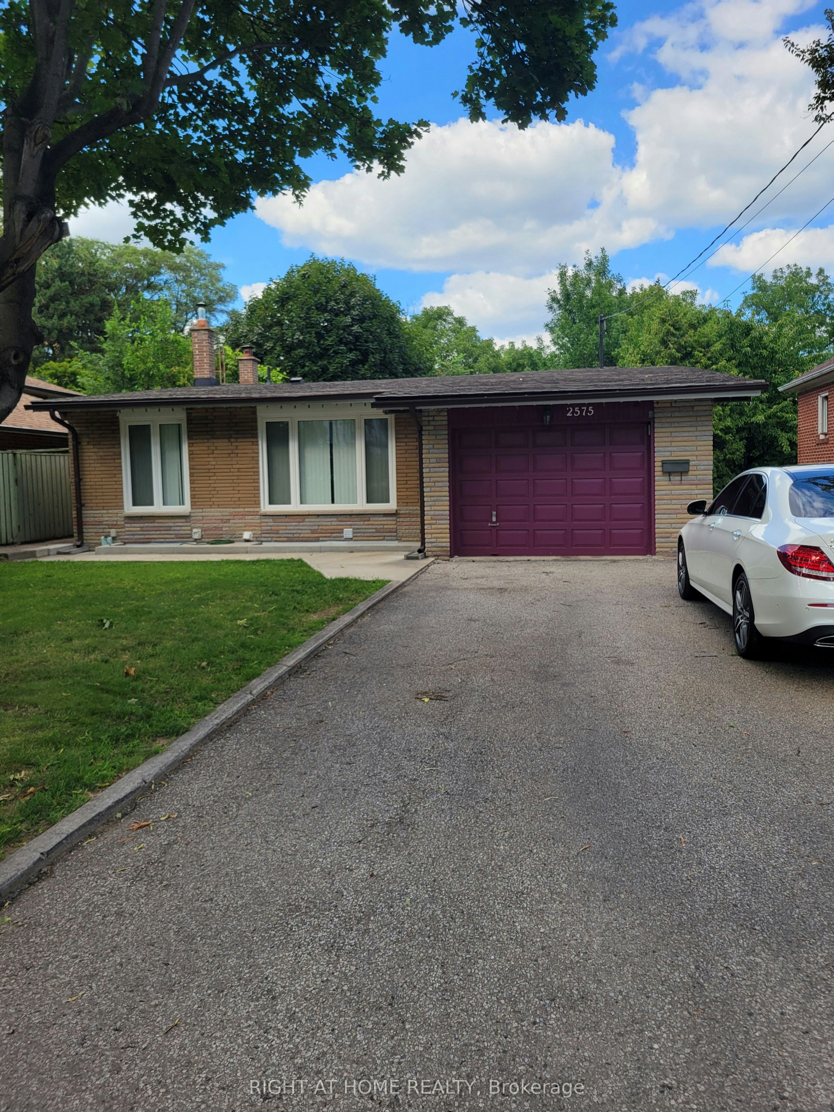 2575 Argyle Road, Mississauga, ON, L5B 1V4