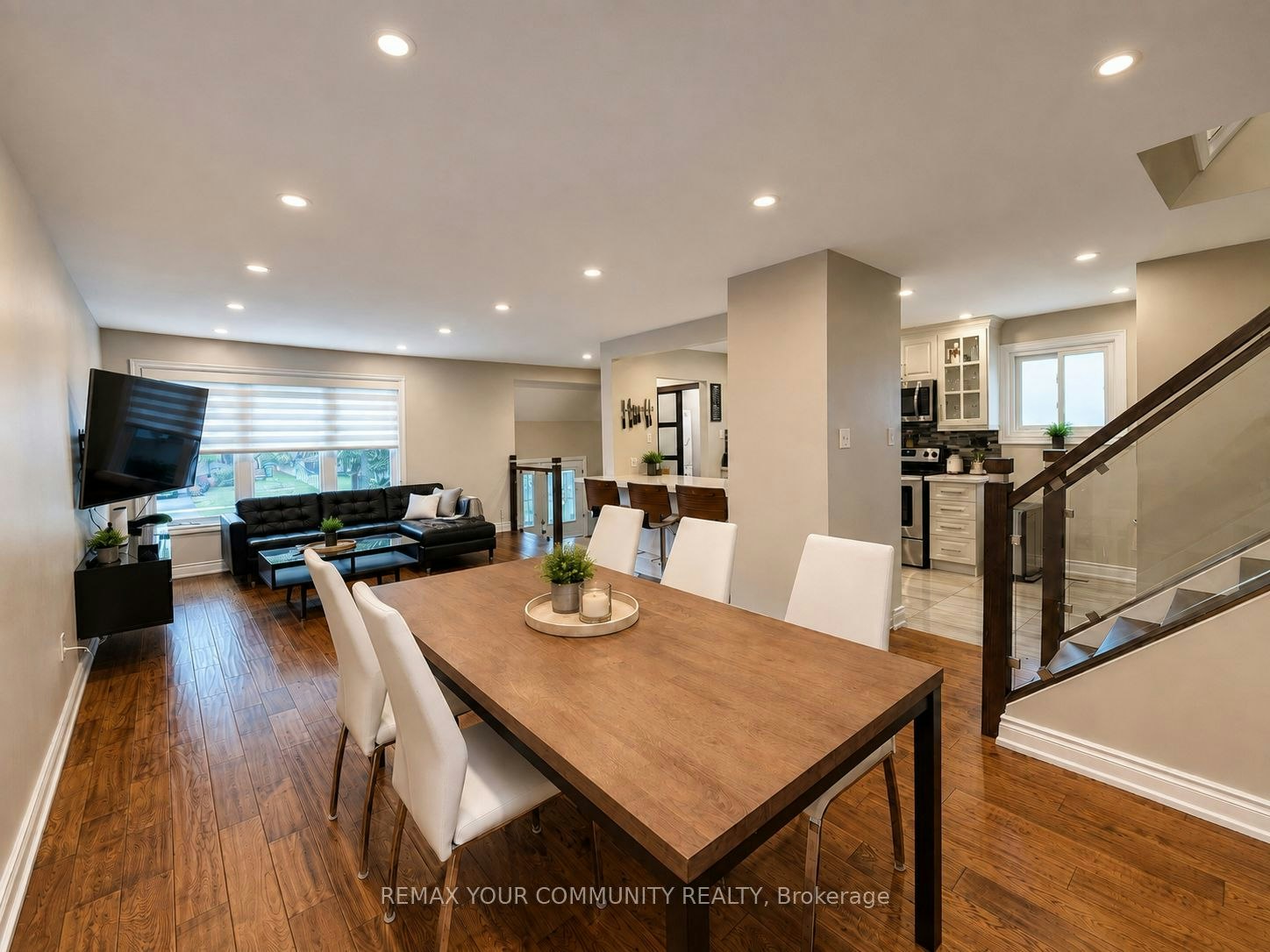 2508 Cobbinshaw Circle, Mississauga, ON, L5N 2G3 - 4