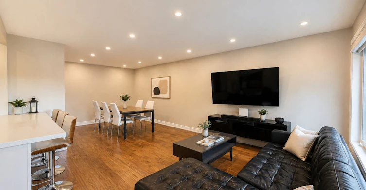2508 Cobbinshaw Circle, Mississauga, ON, L5N 2G3 - 2