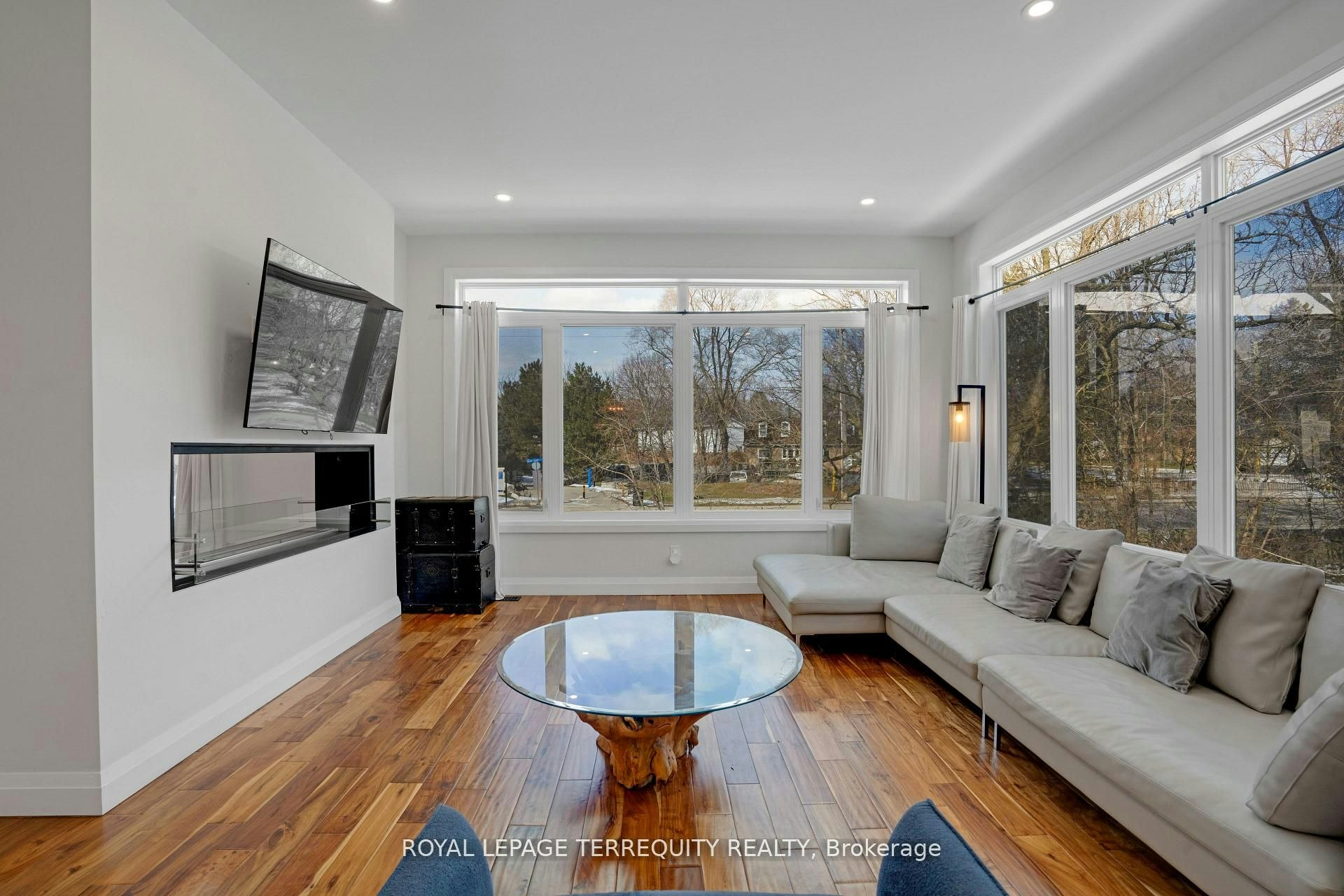 716 North Shore Boulevard E, Burlington, ON, L7T 1X6 - 8
