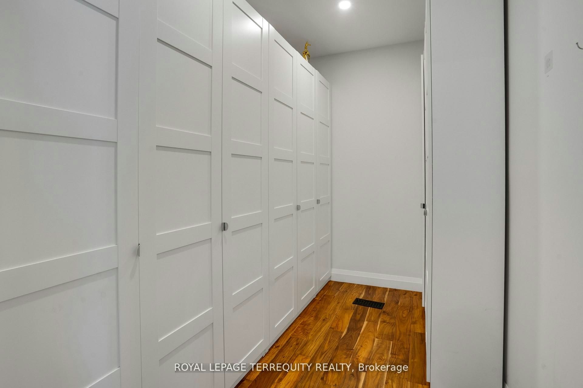 716 North Shore Boulevard E, Burlington, ON, L7T 1X6 - 13