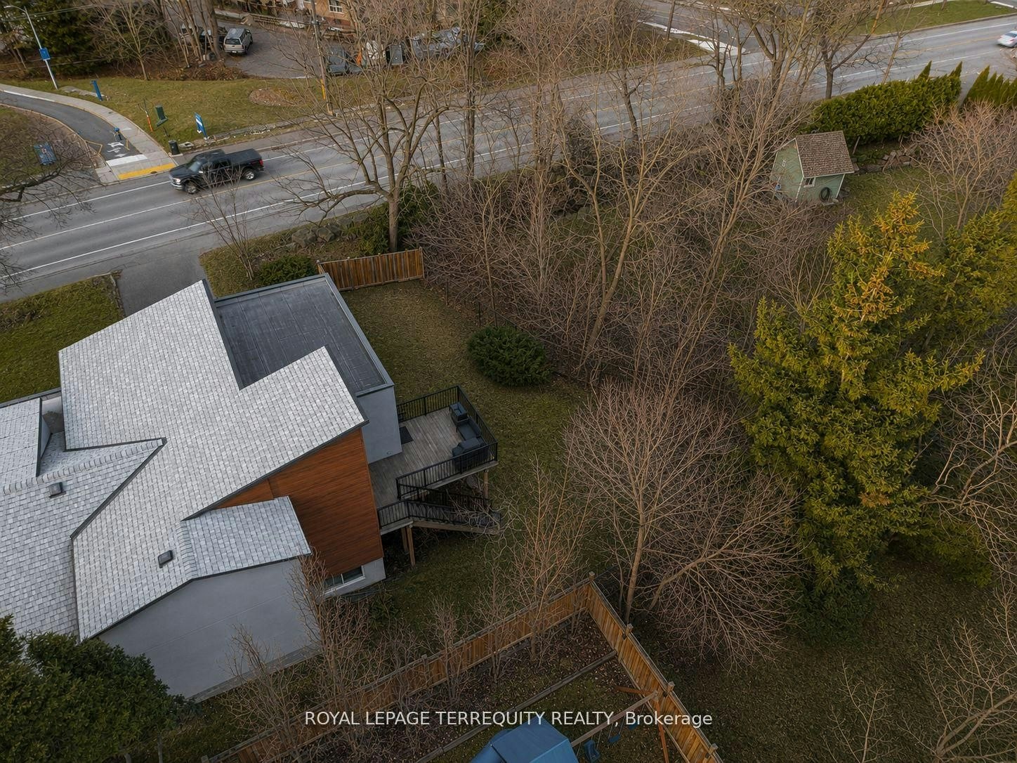 716 North Shore Boulevard E, Burlington, ON, L7T 1X6 - 27