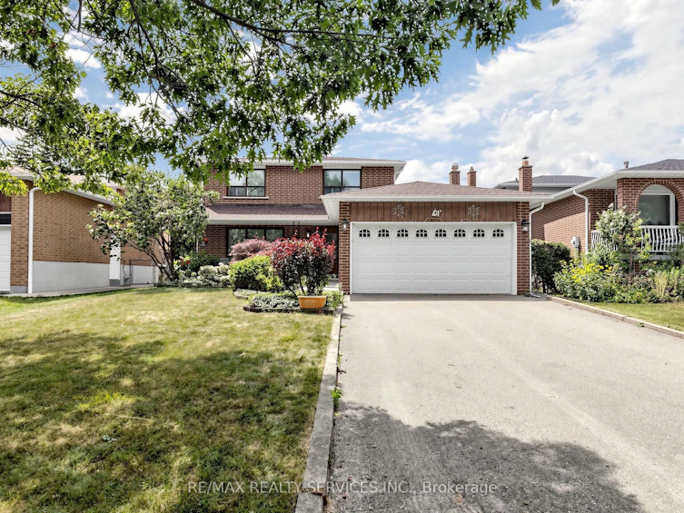 25 Malcolm Crescent, Brampton, ON, L6S 3C7