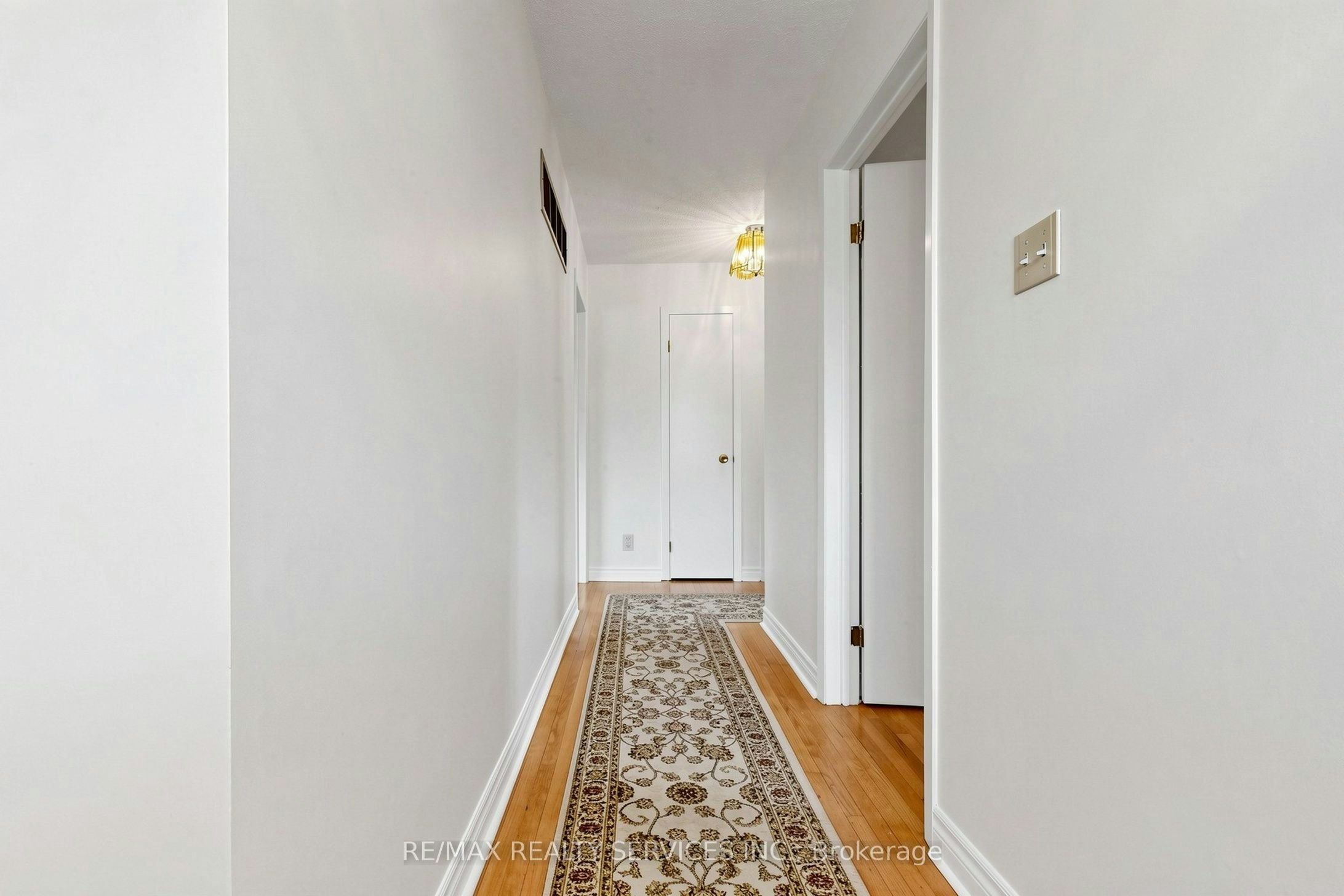25 Malcolm Crescent, Brampton, ON, L6S 3C7 - 26