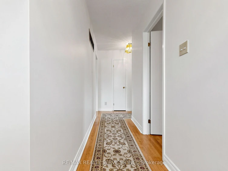 25 Malcolm Crescent, Brampton, ON, L6S 3C7 - 26