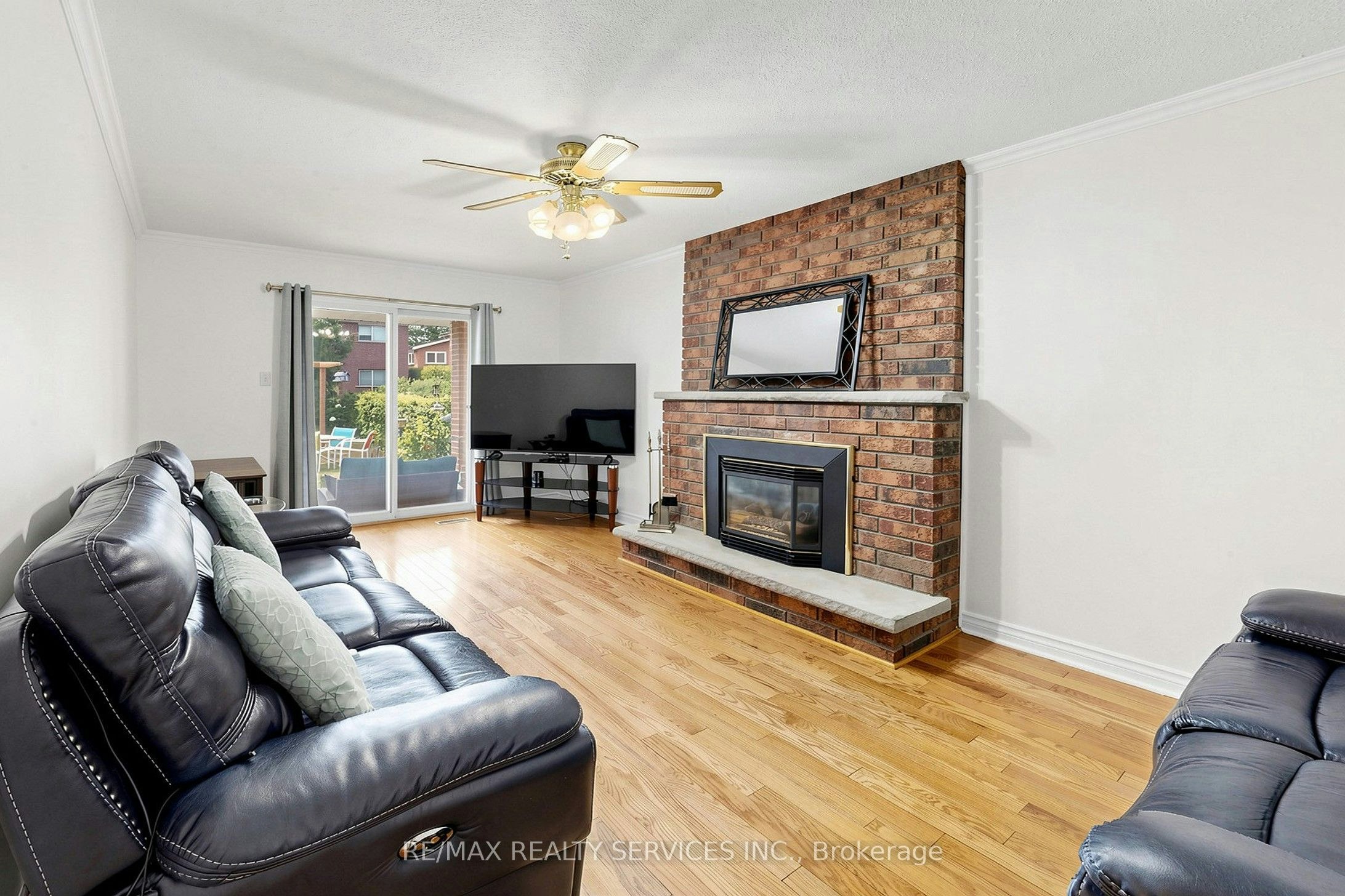 25 Malcolm Crescent, Brampton, ON, L6S 3C7 - 7